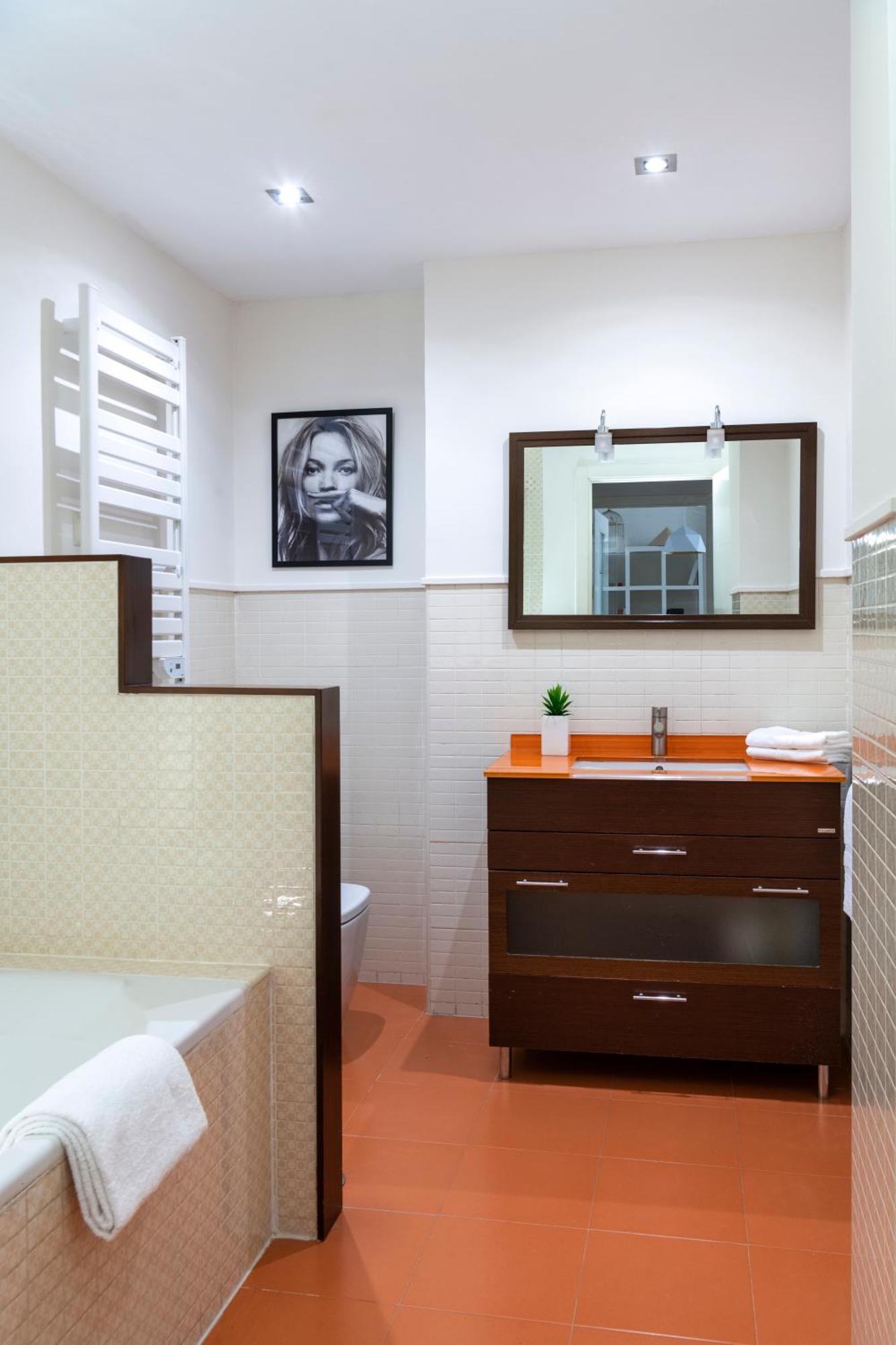 Misterhost Deluxe Santa Cruz I - Cozy Central And Quiet เซบีญา ภายนอก รูปภาพ
